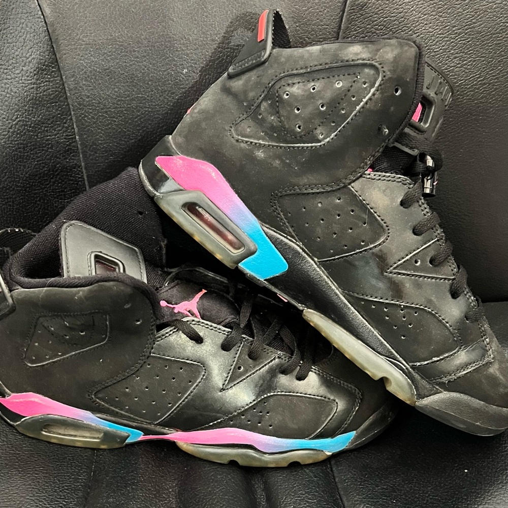 Air Jordan 6 Retro ‘Pink Flash’